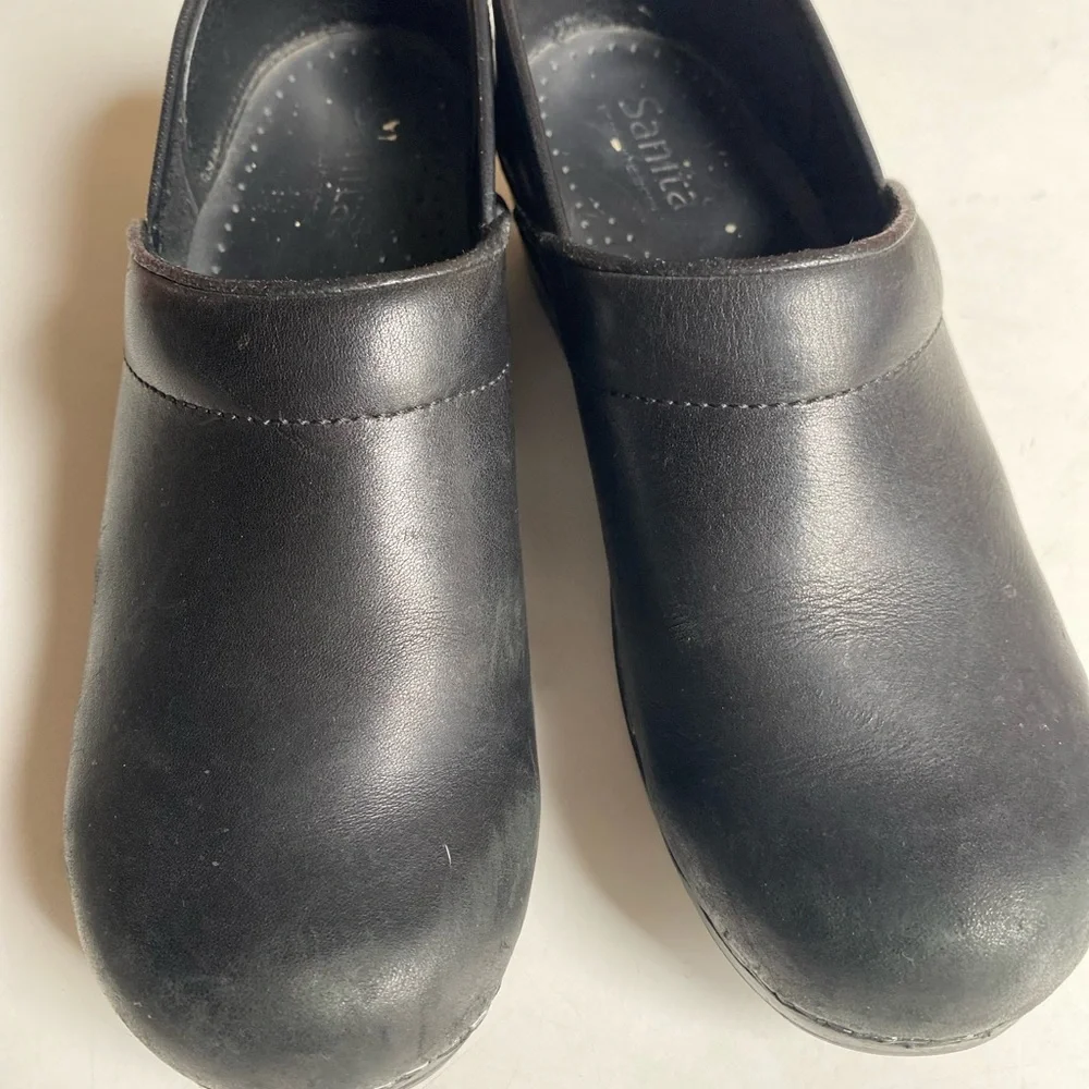 Clogs - Picture 6 of 11